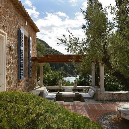לינה וארוחת בוקר קרדמילי Patrick & Joan Leigh Fermor House מראה חיצוני תמונה