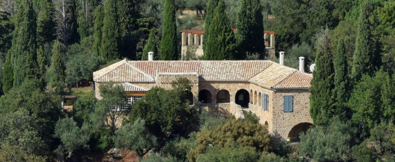 לינה וארוחת בוקר קרדמילי Patrick & Joan Leigh Fermor House מראה חיצוני תמונה