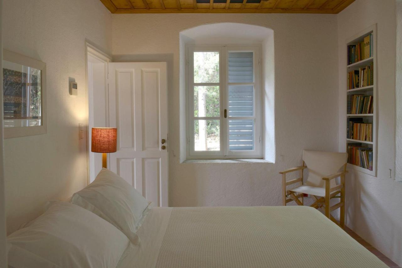 לינה וארוחת בוקר קרדמילי Patrick & Joan Leigh Fermor House מראה חיצוני תמונה