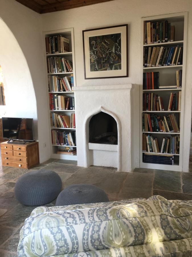 לינה וארוחת בוקר קרדמילי Patrick & Joan Leigh Fermor House מראה חיצוני תמונה