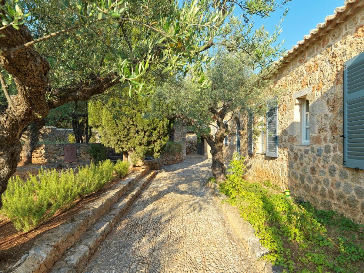 לינה וארוחת בוקר קרדמילי Patrick & Joan Leigh Fermor House מראה חיצוני תמונה
