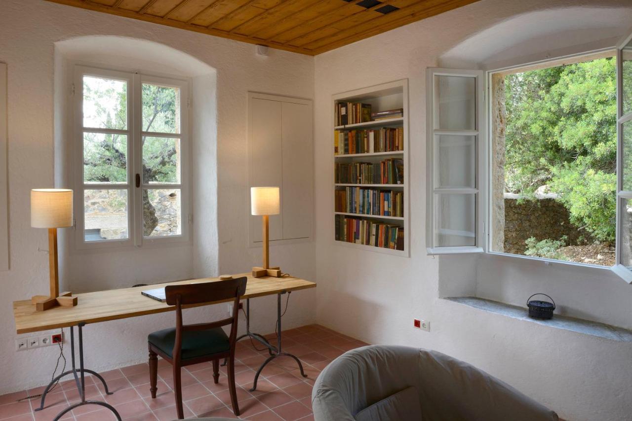 לינה וארוחת בוקר קרדמילי Patrick & Joan Leigh Fermor House מראה חיצוני תמונה