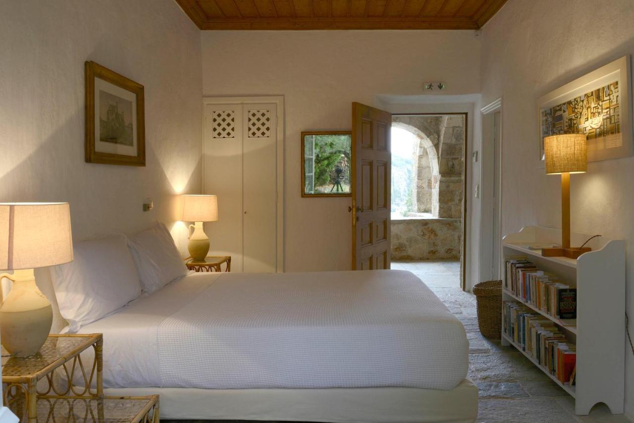 לינה וארוחת בוקר קרדמילי Patrick & Joan Leigh Fermor House מראה חיצוני תמונה