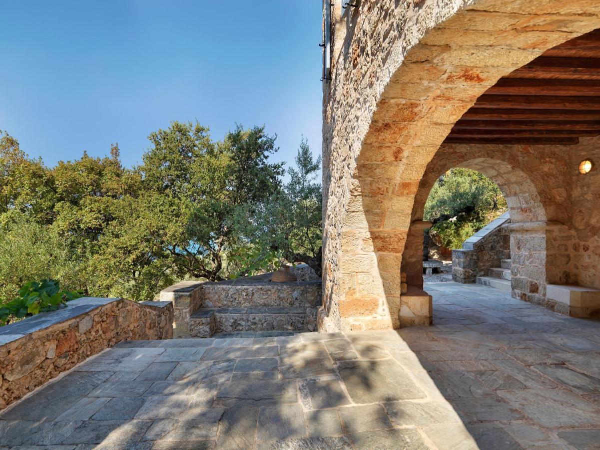 לינה וארוחת בוקר קרדמילי Patrick & Joan Leigh Fermor House מראה חיצוני תמונה