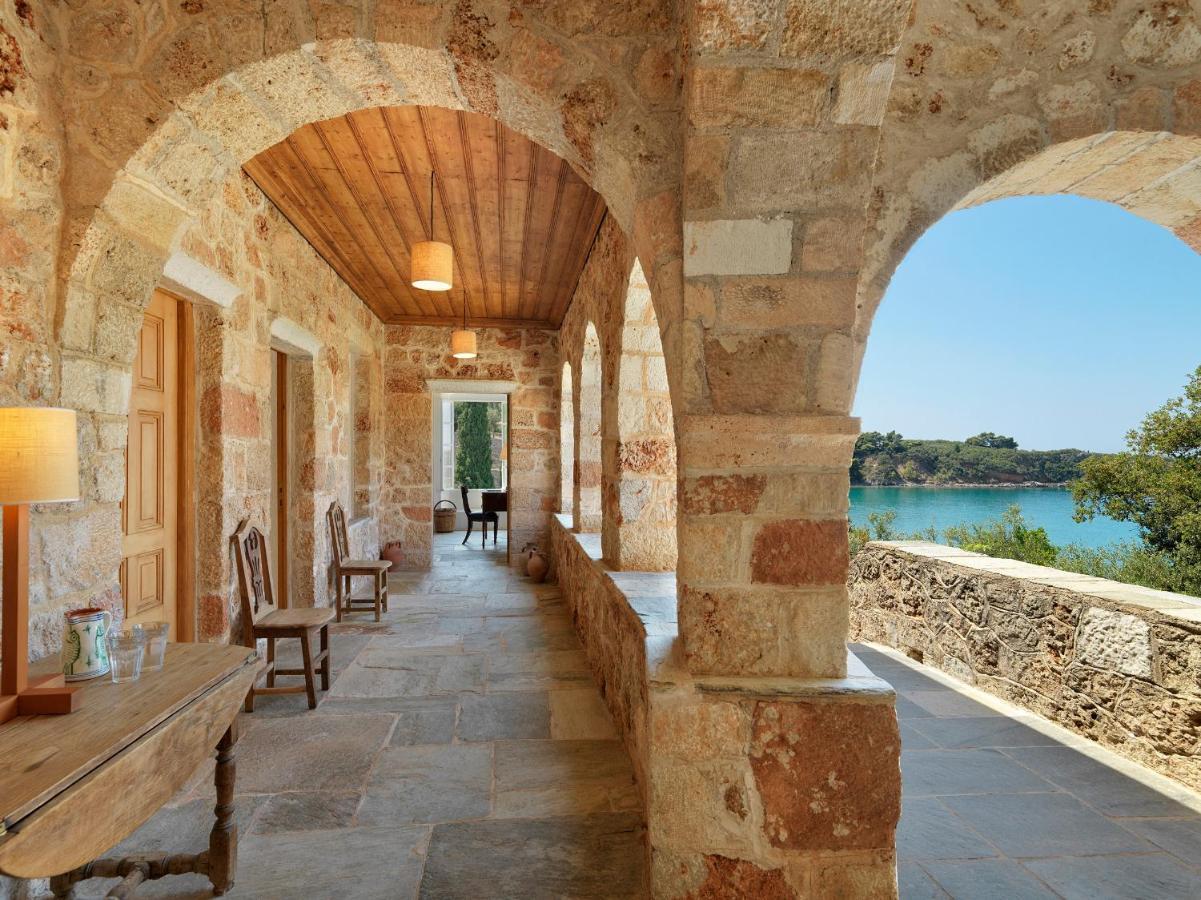 לינה וארוחת בוקר קרדמילי Patrick & Joan Leigh Fermor House מראה חיצוני תמונה
