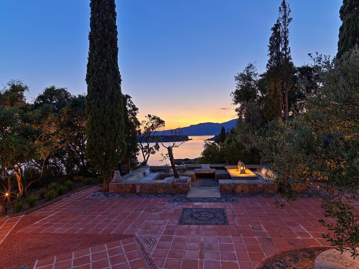 לינה וארוחת בוקר קרדמילי Patrick & Joan Leigh Fermor House מראה חיצוני תמונה
